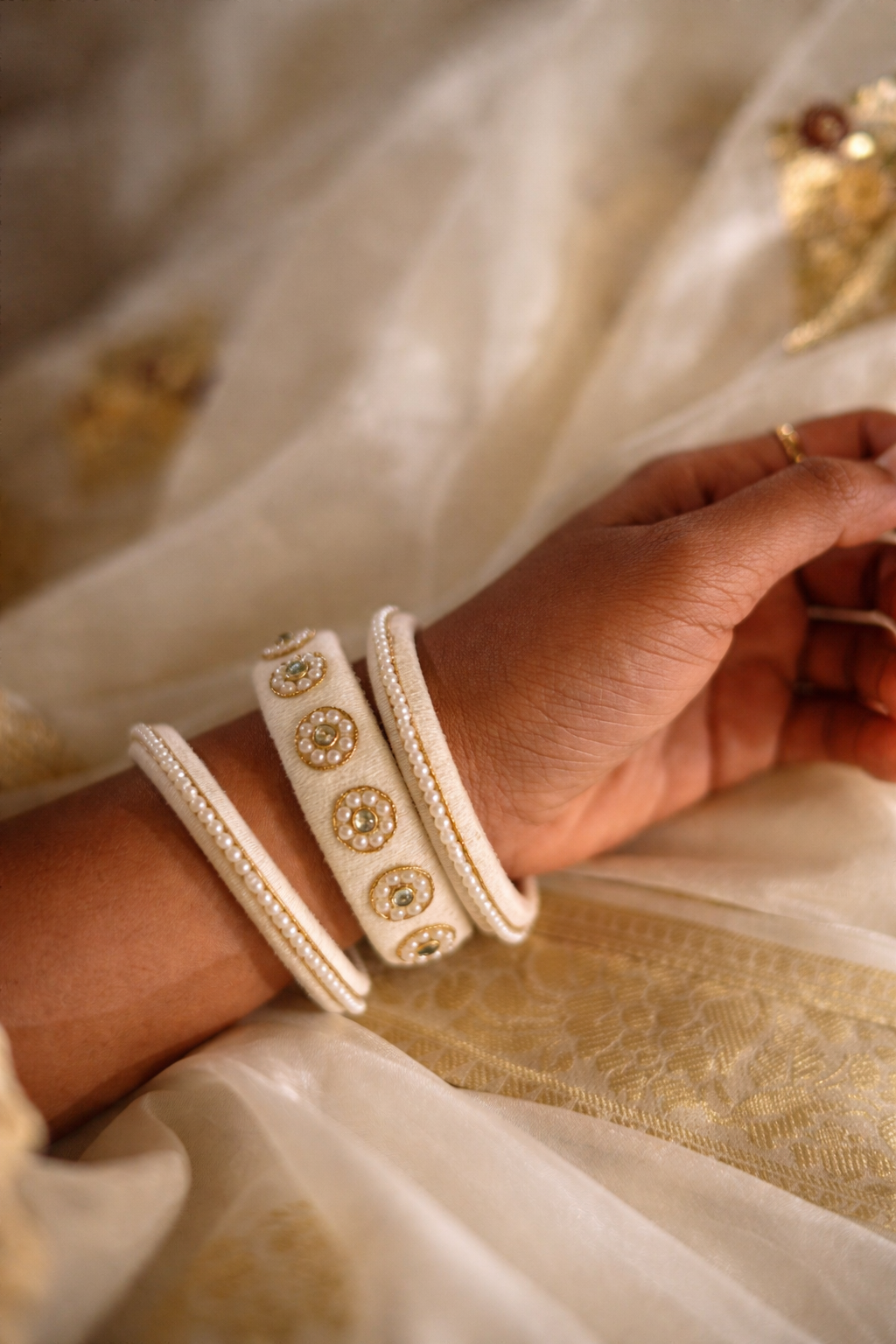 Ivory Elegance (Set of 6 Bangels)